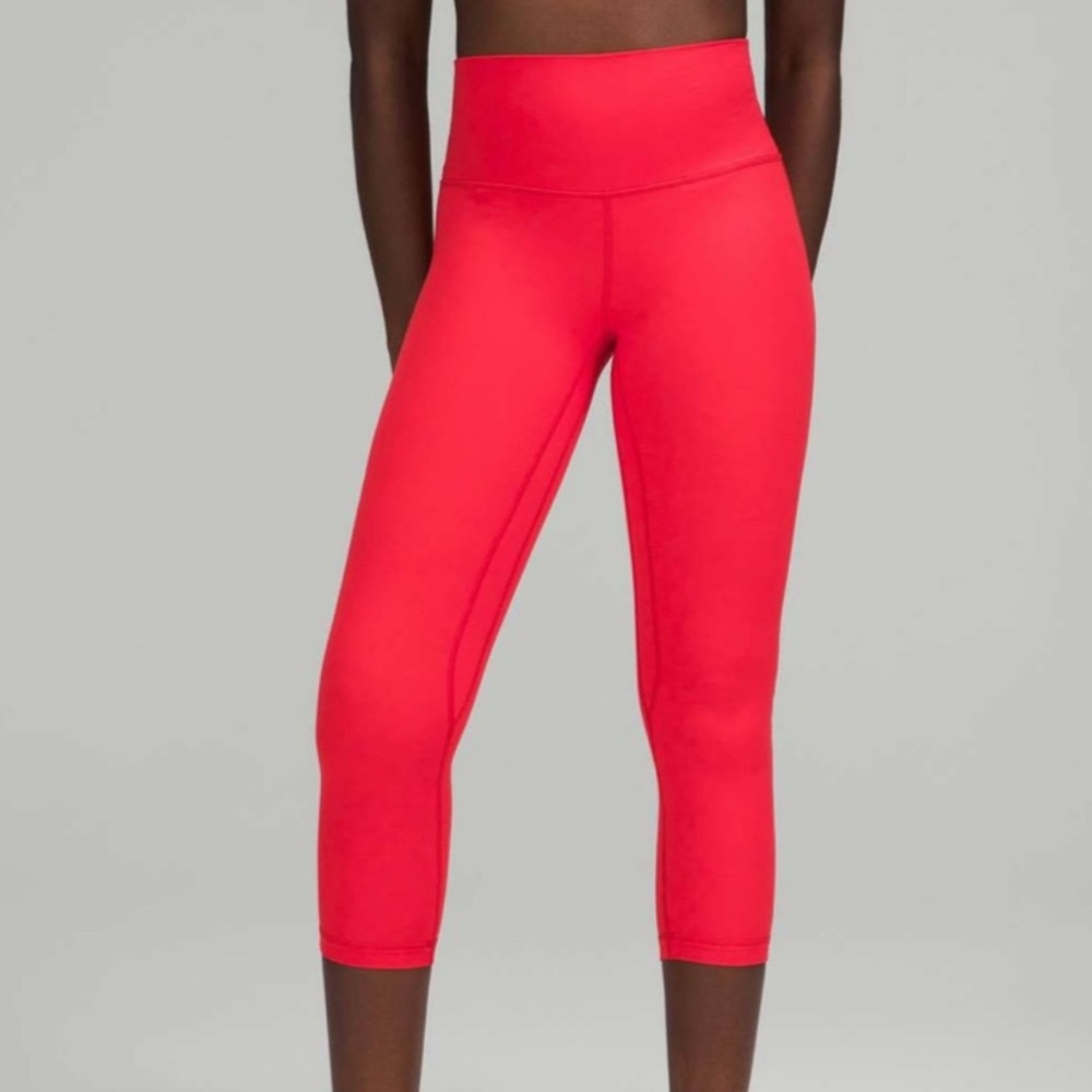 🍒Lululemon Align High-Rise Crop 23" Love Red Size 6🍒